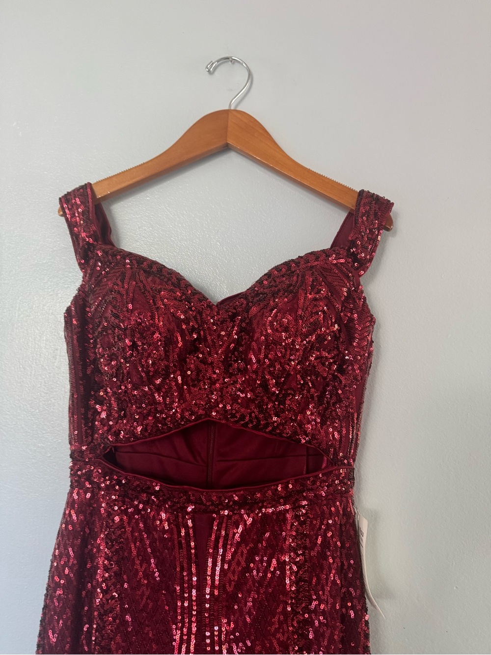 Dress - Picture 3 of 7